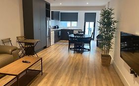 Apt 3 Silver Spruce - Killarney Town Free Parking